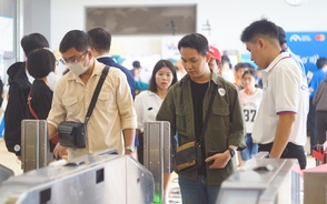 Cách nhận vé đi metro miễn phí dịp Tết Bính Ngọ 2026