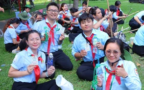 Hàng trăm phụ trách Đội và thiếu nhi tham gia hội trại Vững bước tiến lên Đoàn