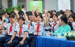 Hơn 500 teen trải nghiệm một ngày làm học sinh Trường THPT Nguyễn Thái Bình