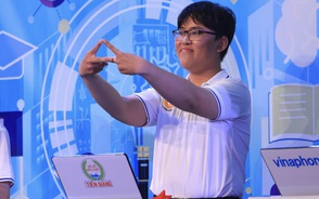 Chiến thần tiếng Anh Trường THPT chuyên Bến Tre về đích Đường đến vinh quang với số điểm ấn tượng