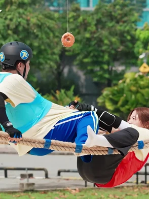 Running man tập 12: Trấn Thành đối đầu em gái Uyển Ân