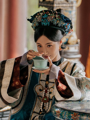 "Thị hậu TVB" Lâm Hạ Vy vừa xuất hiện đã gây ấn tượng