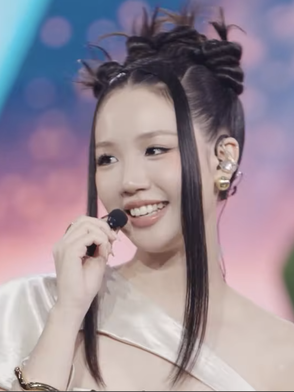 Bray đưa loạt khách mời đặc biệt đến chung kết Anh trai say hi