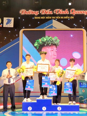 Giải mã từ khóa Dinh Độc Lập, teen Trường THPT Chợ Gạo chiến thắng Đường đến vinh quang