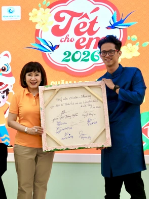 Tết cho em 2026 mang hơi ấm yêu thương đến làng Hòa Bình