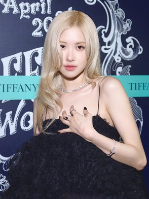 Rosé không vội vàng làm tour solo, hé lộ người muốn hợp tác nhất