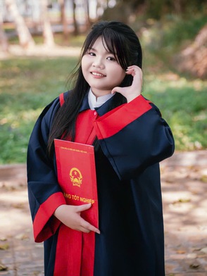 Nữ sinh chuyên hóa đạt giải nhất học sinh giỏi thành phố môn địa