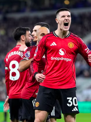 Nhận định vòng 32 Ngoại hạng Anh: Man United đấu Leeds United