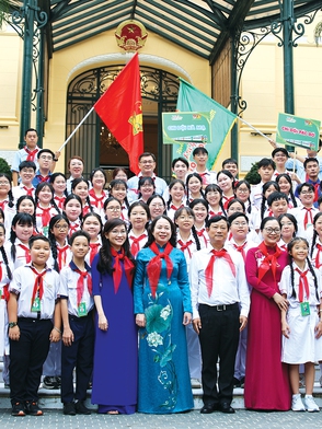 75 trái tim đập nhịp tự hào quê hương đất nước