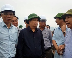 Chuẩn bị đêm thức trắng phòng chống bão 14 giật cấp 12