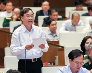 Mỗi người dân đang gánh 30 triệu đồng nợ công