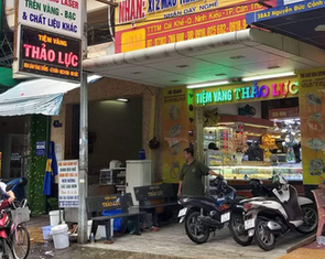 Vụ đổi 100 USD phạt 90 triệu: Trả lại 100 USD và miễn giảm phạt?