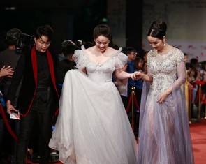 Gặp Như Quỳnh, Lê Khanh, Hải Yến, Ngô Thanh Vân trên thảm đỏ HANIFF