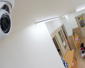 Phụ huynh trở thành 'cảnh sát' với camera trong lớp học