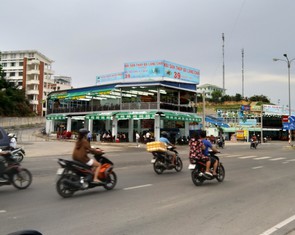 Dân bị bác yêu cầu tái định cư, cán bộ đã nhận 'đất vàng'
