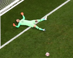 Mưa bàn thắng chung kết World Cup do thủ môn 'lười biếng' của Croatia