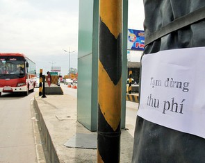 Nhóm 'ăn gian' tiền thu phí cao tốc giấu doanh thu, trốn thuế ra sao?