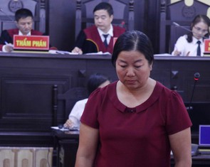 Sau lời nhờ nâng điểm, những túi quà cả trăm triệu để lại