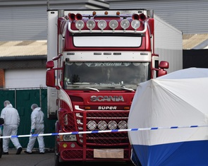 Tòa án Anh phát lại lời trăng trối của nạn nhân vụ 39 người Việt chết trong container