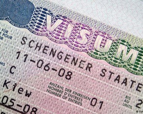 Siết chặt việc cấp visa đi châu Âu sau vụ 39 thi thể trong container?