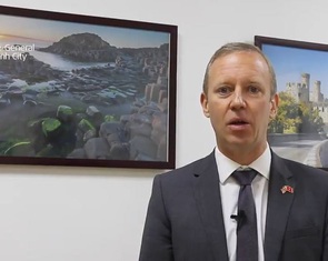 Đại sứ Anh tại Việt Nam: Mong 39 gia đình cảm thấy an ủi