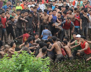 Không đảm bảo an ninh, cướp phết Hiền Quan bị yêu cầu tạm dừng
