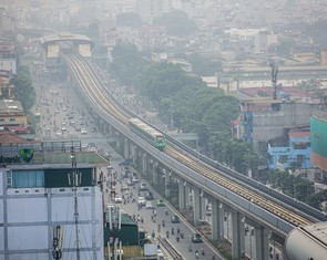 Hà Nội sẽ thí điểm cấm xe máy trên tuyến đường có Metro và BRT