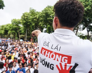 Hàng ngàn người đi bộ cho thông điệp 'Đã uống rượu bia không lái xe"