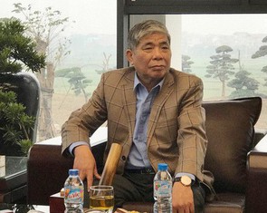 "Đại gia điếu cày" cầm điếu cày đi cả nước xây khách sạn