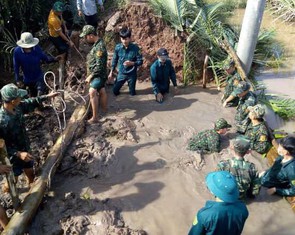 Triều cường uy hiếp huyện Cù Lao Dung