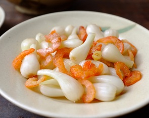 Làm củ cải ngâm mắm đường, kiệu chua ngọt kiểu miền Nam ăn Tết