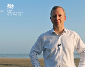 Đại sứ Anh thăm gia đình nạn nhân vụ '39 thi thể'