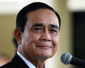 Tòa án Thái Lan phán quyết ông Prayuth không sai khi ở nhà quân đội