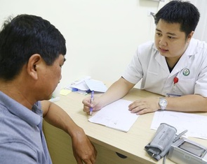 22 tuổi tăng huyết áp, bác sĩ tim mạch cảnh báo gì?