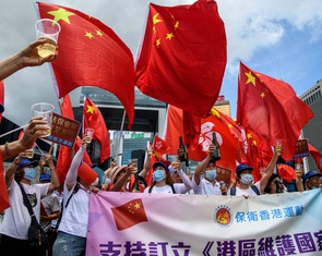 Báo Trung Quốc dọa Hong Kong: Thức thời cải tà quy chánh thì yên với luật mới