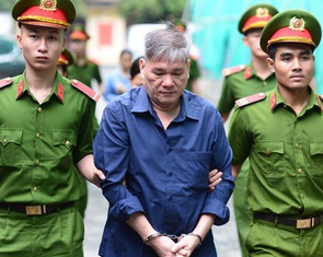 Phiên tòa Trầm Bê: Bị cáo Cường nói khu đất hơn ngàn tỉ, xin bán để trả nợ