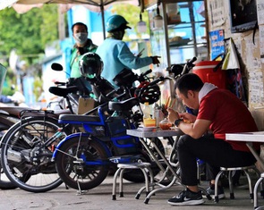 Nóng: TP.HCM cho mở hàng quán ăn uống tại chỗ từ 28-10
