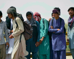 Người dân Afghanistan tìm đường vượt biên qua ngõ Iran