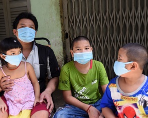 Tưởng niệm nạn nhân COVID-19: Cất tiếng chuông để nhớ mãi mãi...!