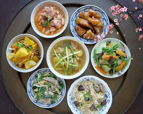Gà 7 món truyền thống kiểu Huế, dẫu nghèo cũng phải sang