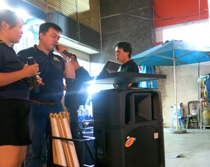 Karaoke, loa bán hàng ầm ĩ: Chính quyền quá 'hiền', còn nể nang nhau