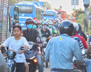 Chạy xe ngược chiều: đừng để xảy ra tai nạn mới chịu thay đổi