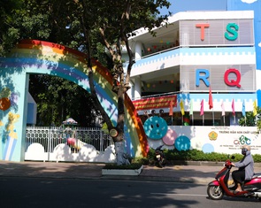 Trường học đóng cửa, phụ huynh nháo nhào tìm chỗ gửi con