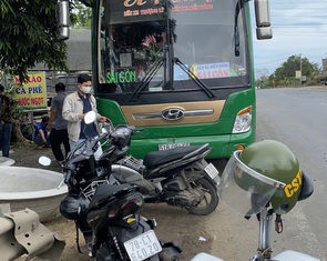 Khởi tố 2 người tổ chức cho nhiều người Trung Quốc nhập cảnh trái phép