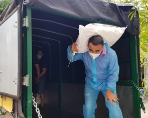 Quyền Linh: Càng đi càng thương bà con