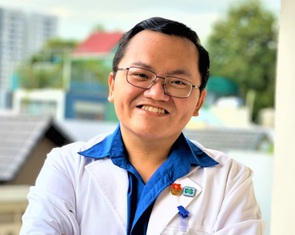 Bác sĩ trẻ 9X đam mê kỹ thuật điều trị ung thư