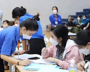 Tuyển sinh đại học: Nhiều ngành 'trắng' thí sinh