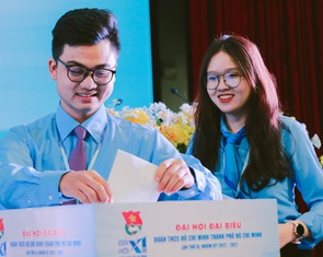 Hỗ trợ người trẻ trở thành 'công dân số'