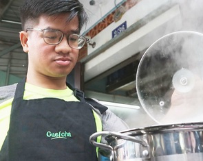 Cuộc thi ‘Lan tỏa năng lượng tích cực 2022’: Nghị lực phi thường của chàng trai xương thủy tinh