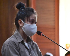 Bị cáo Quỳnh Trang khóc, khai 'không lý giải được hành vi tàn nhẫn' của mình
